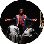 JOVE COMPANYIA DE L’ÚLTIM TOC TEATRE per la representació de l’obra Reconstruïnt Frankenstein.